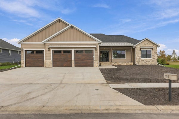 1555 72ND AVE S, FARGO, ND 58104 - Image 0e2cecc9e5b11e40ef487de2a9b7db78/2404714956