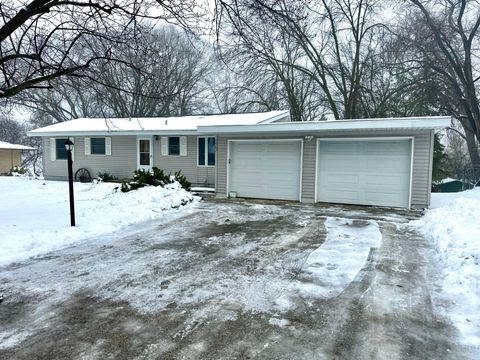 1562 Circle Lane Burnsville MN 55337