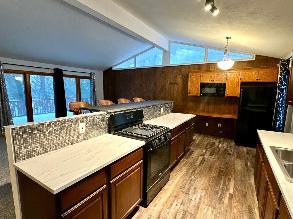 Photo of 1562 Circle Lane, Burnsville, MN 55337 (MLS # 7005233)