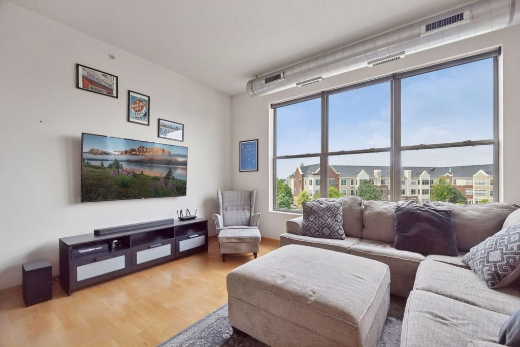 Photo of 3640 Wooddale Avenue S #315, Saint Louis Park, MN 55416 (MLS # 7002335)