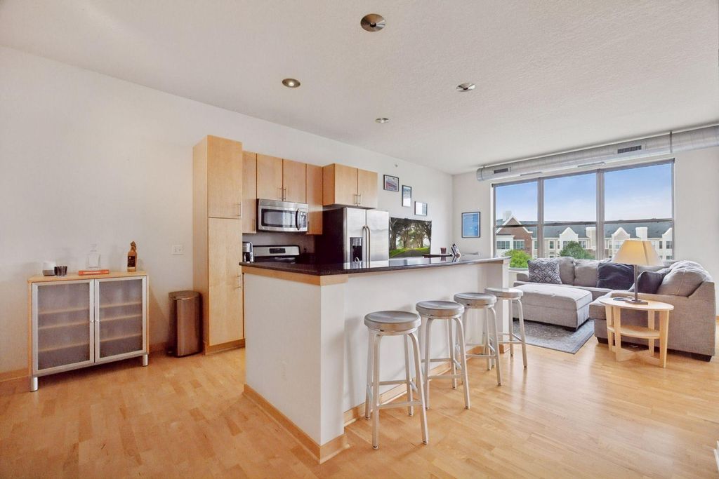 Photo of 3640 Wooddale Avenue S #315, Saint Louis Park, MN 55416 (MLS # 7002335)