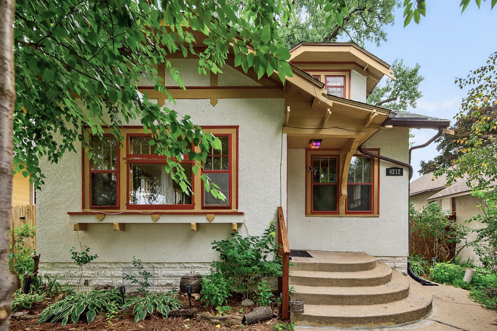 4212 Elliot Avenue