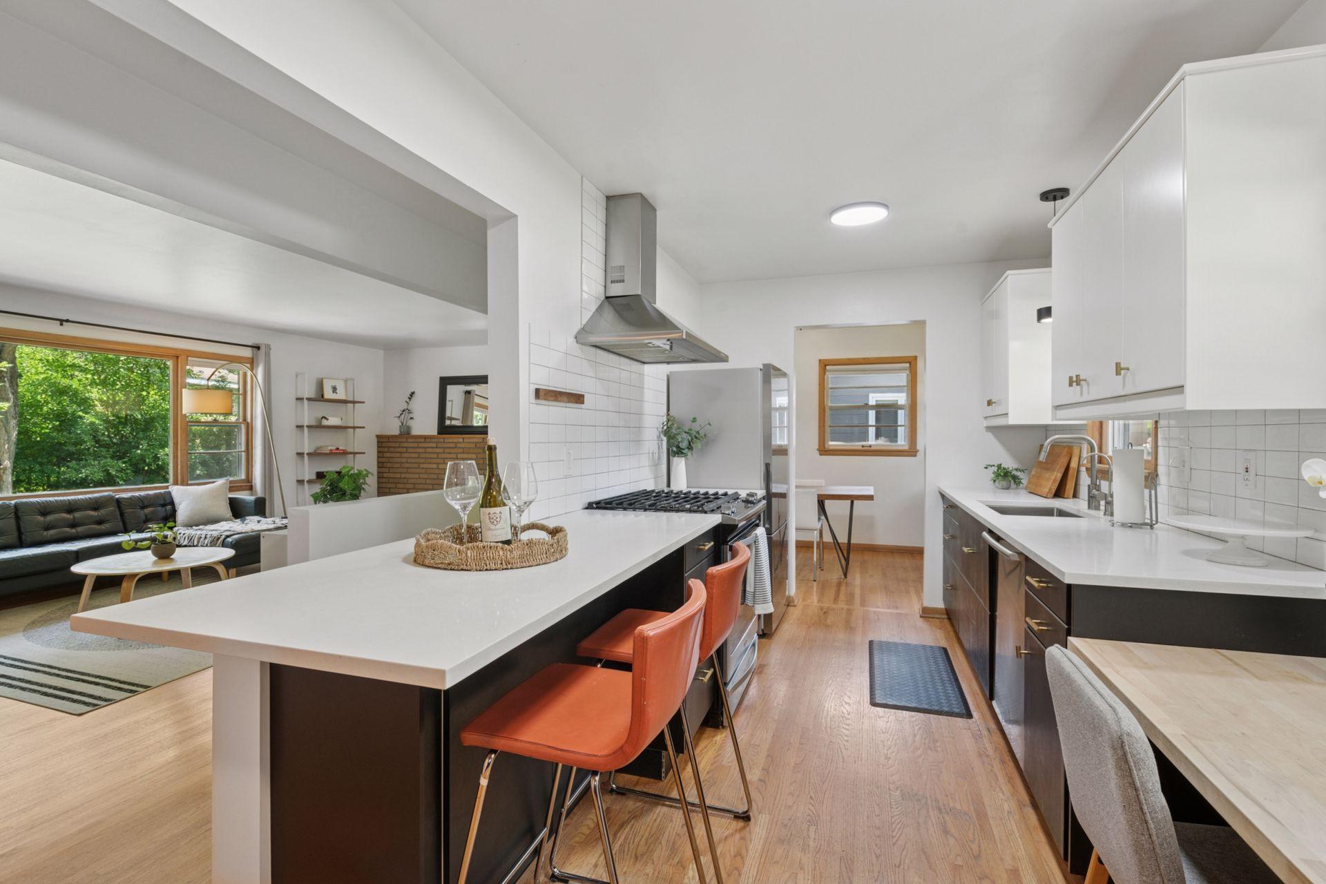 6609 Naomi Drive