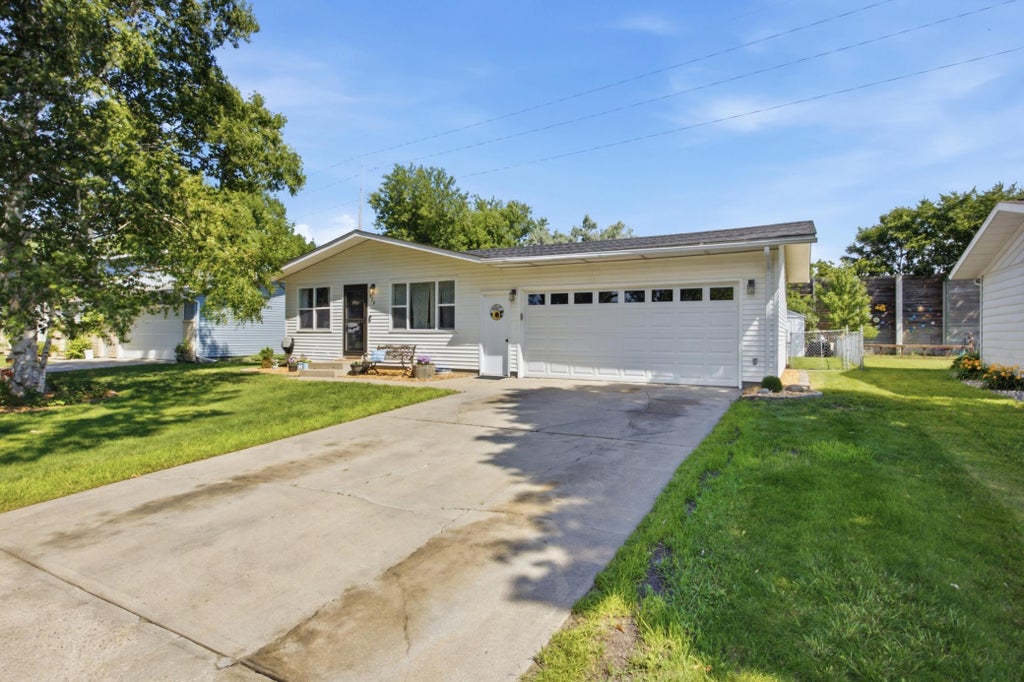 Photo of 428 Brook Avenue, Moorhead, MN 56560 (MLS # 7126935)