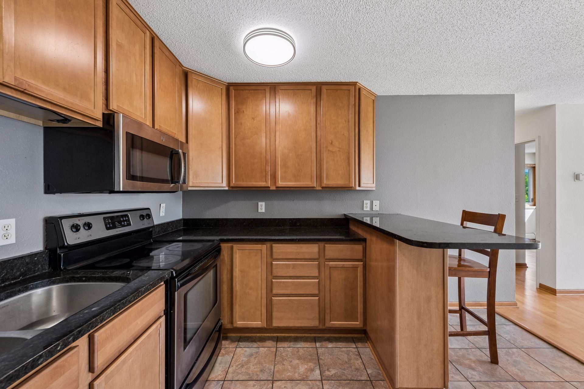 1800 Lasalle Avenue 101