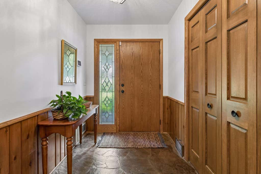 Photo of 17380 Hampton Court, Minnetonka, MN 55345 (MLS # 7127004)