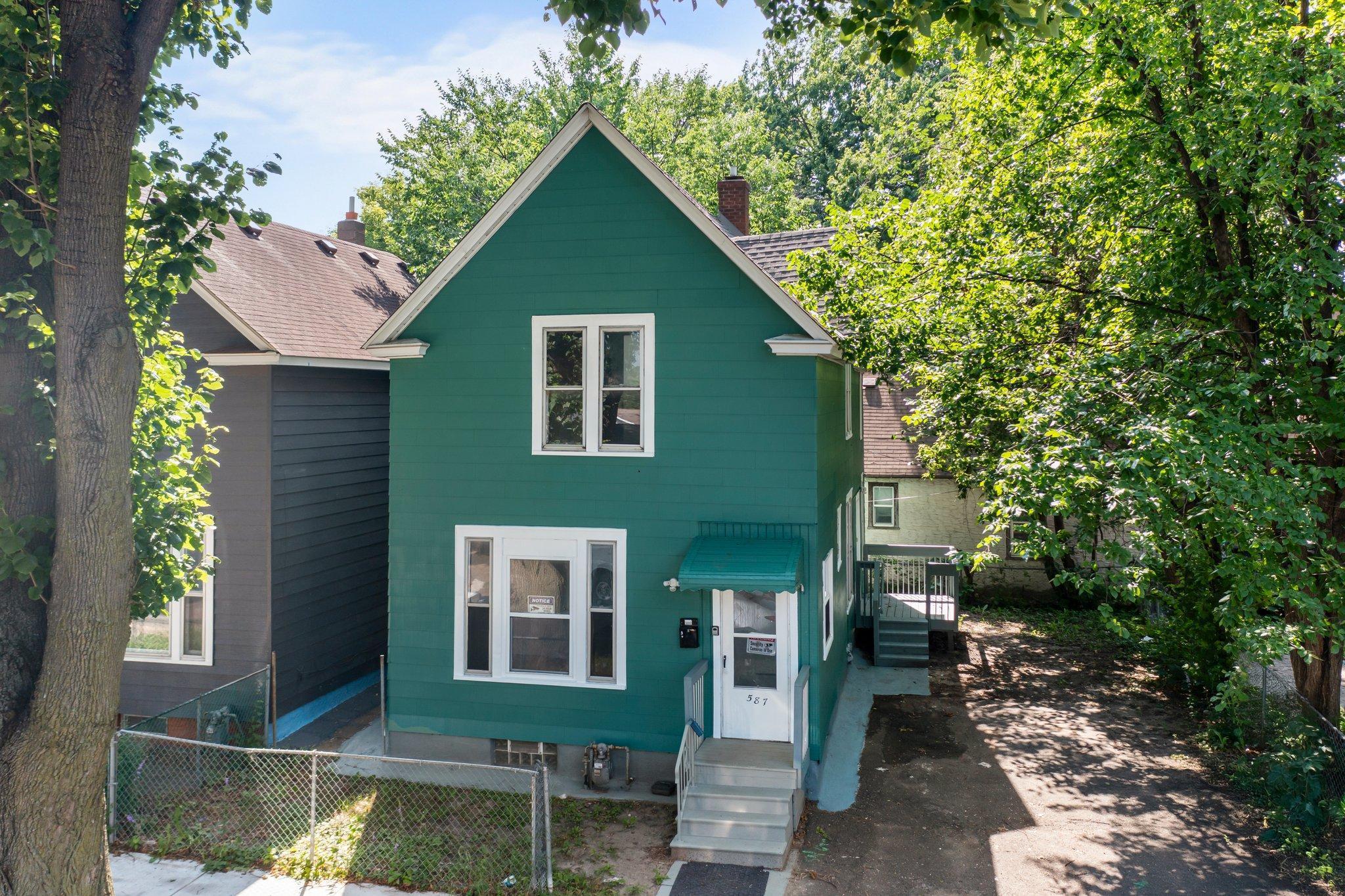 587 Elfelt Street