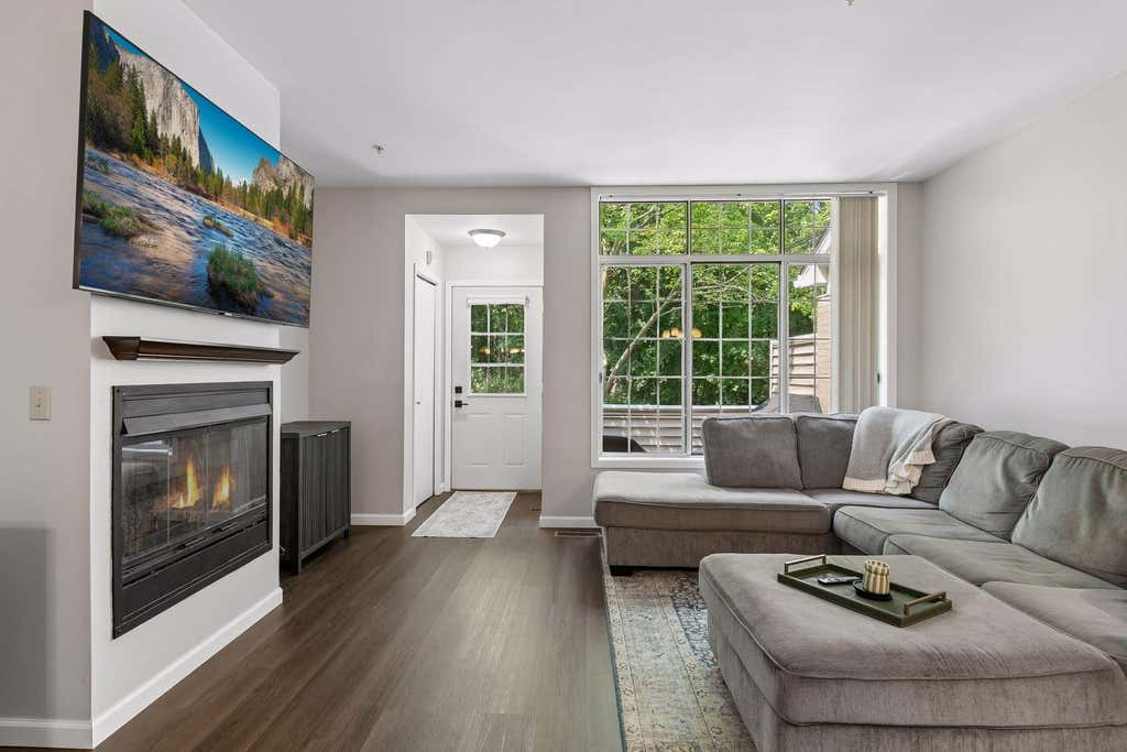Photo of 2762 Autumnwood Lane, Minnetonka, MN 55305 (MLS # 7123627)