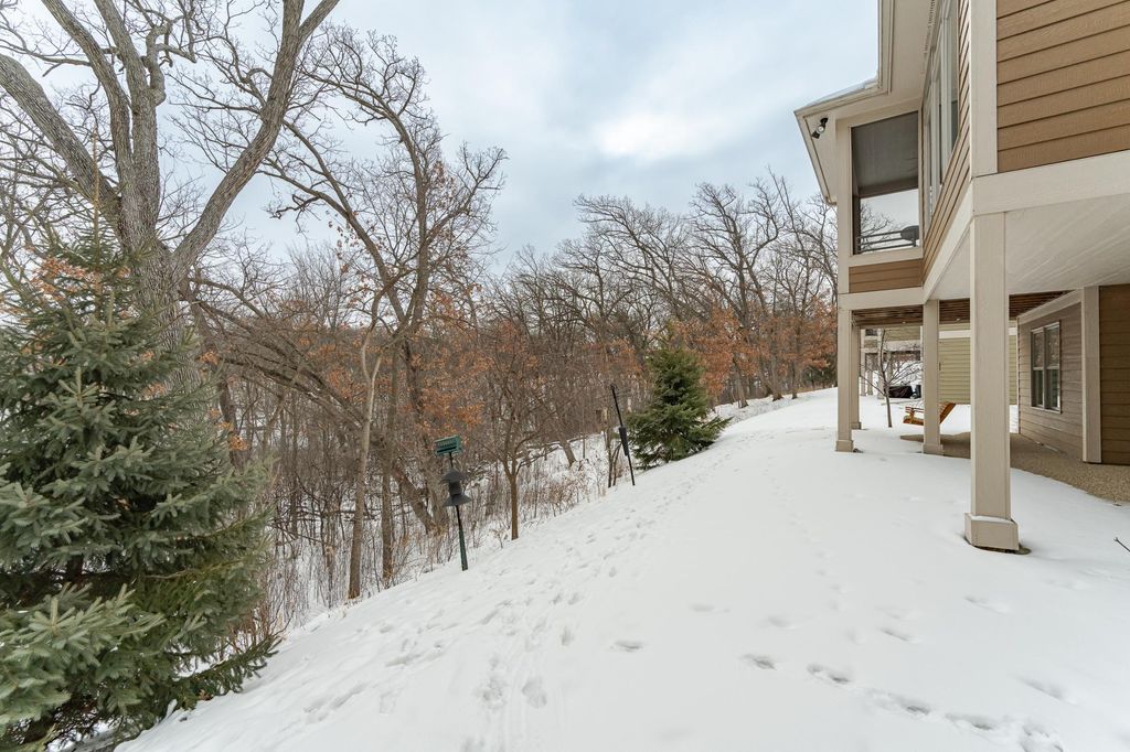Photo of 848 Fox Valley Place SW, Rochester, MN 55902 (MLS # 6805951)