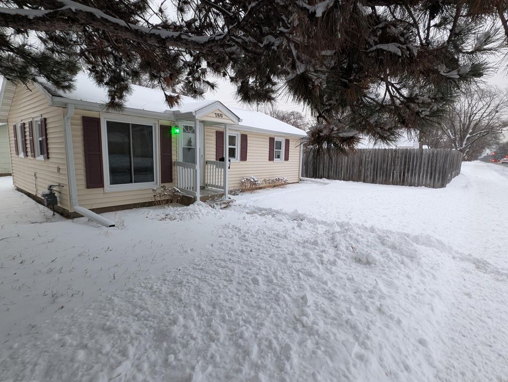 Photo of 160 W 84th Street, Bloomington, MN 55420 (MLS # 7018797)