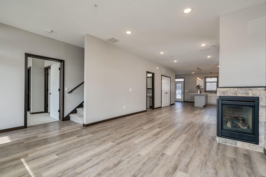 Photo of 417 Prairie Rose Trail, Mankato, MN 56001 (MLS # 7028297)