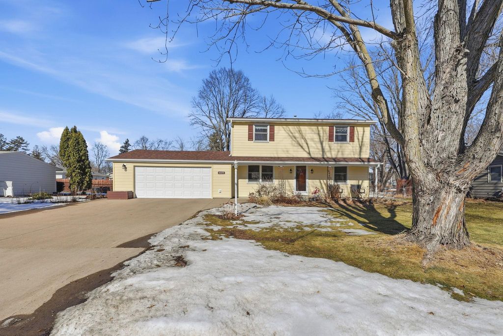 Photo of 2277 Floral Drive, White Bear Lake, MN 55110 (MLS # 7023494)