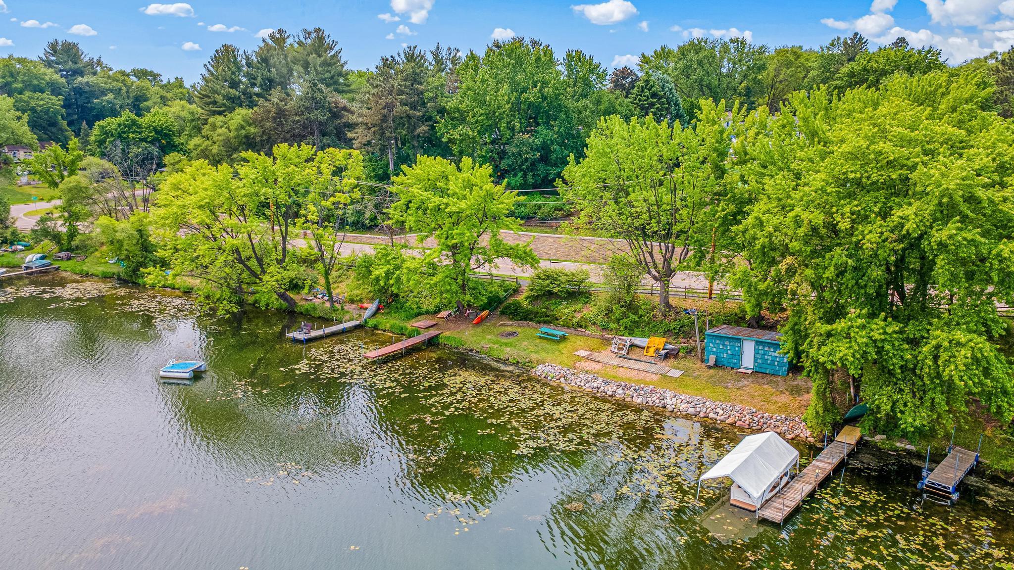 432 Mccarrons Boulevard S