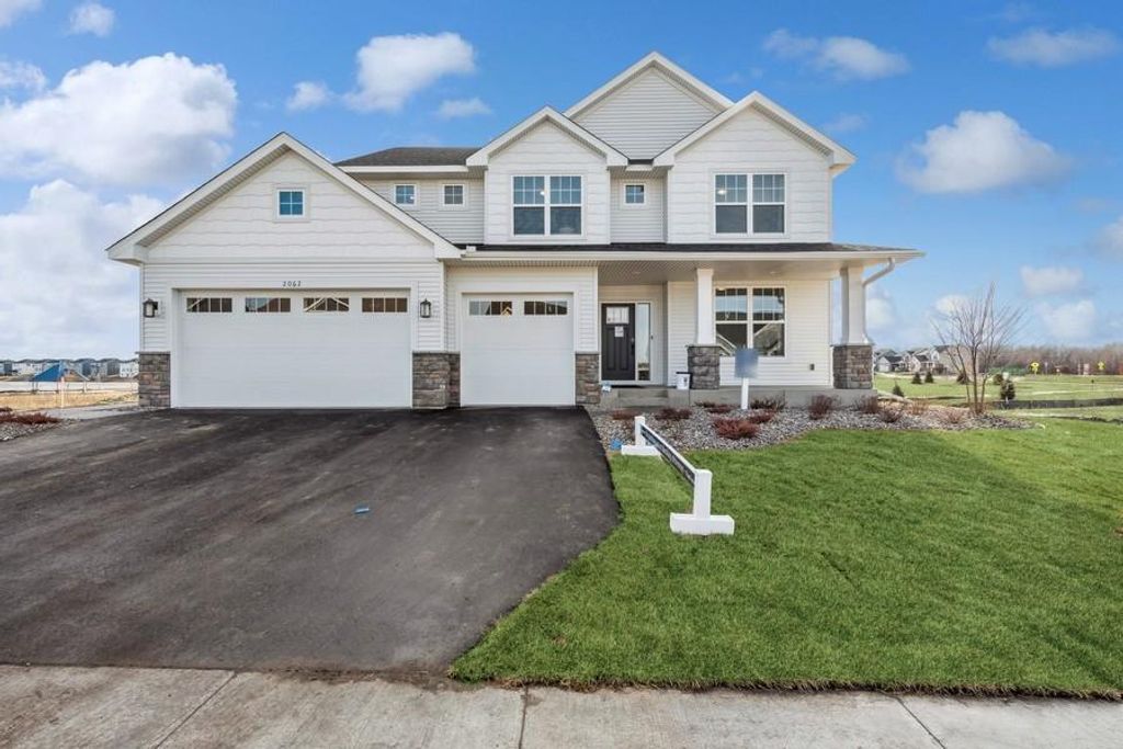 Photo of 2009 Rainy Lane, Lino Lakes, MN 55038 (MLS # 7013323)