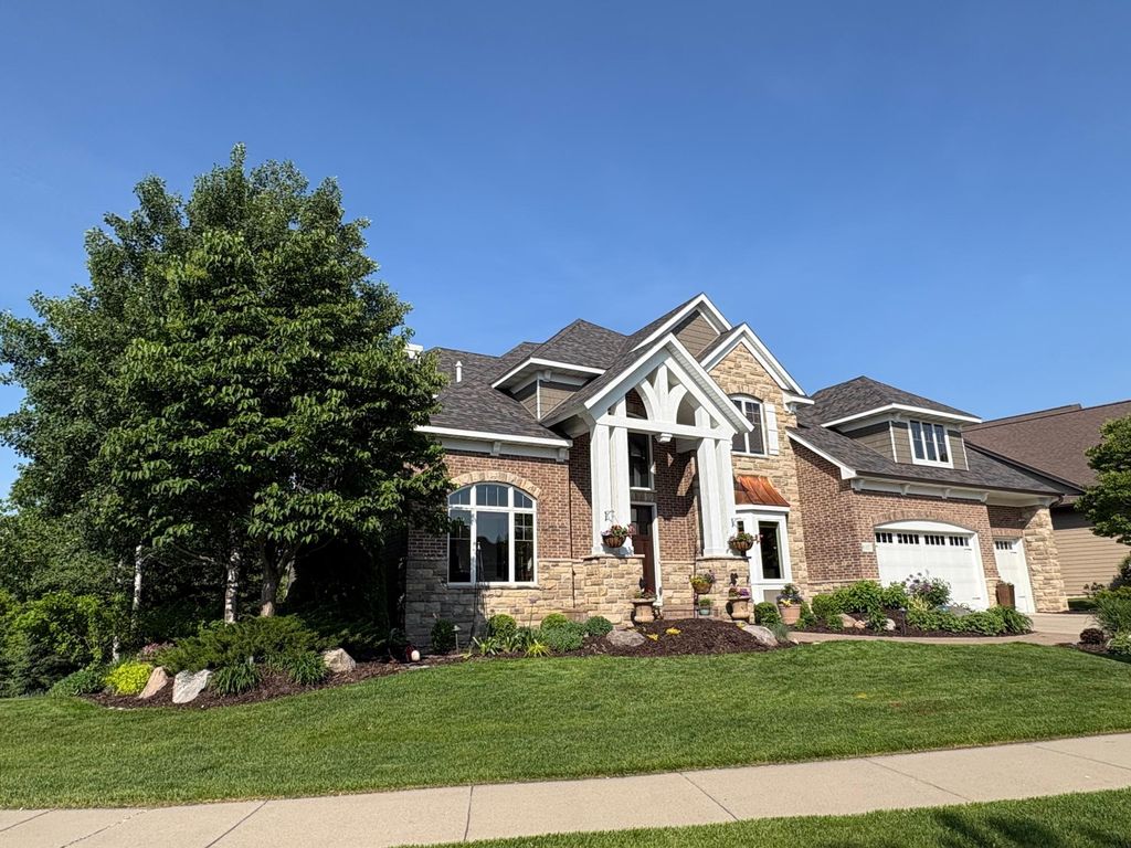 Photo of 6357 Merrimac Lane N, Maple Grove, MN 55311 (MLS # 7015313)