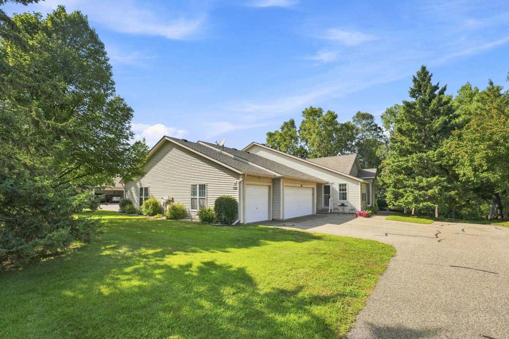 Photo of 132 Wedgewood Court, Mahtomedi, MN 55115 (MLS # 7121646)