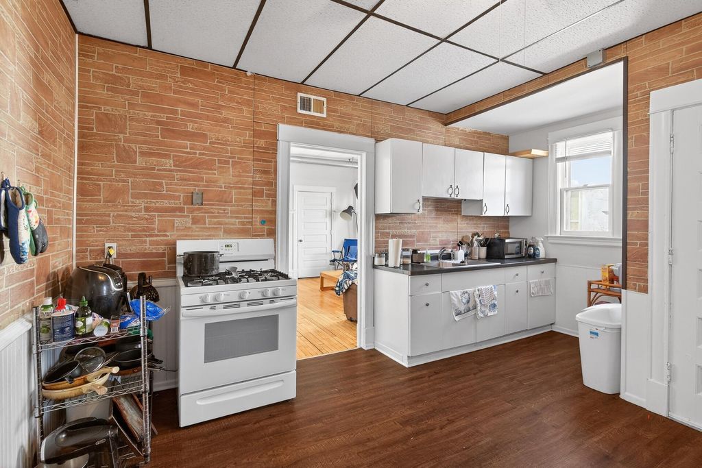 Photo of 675 Lowry Avenue NE, Minneapolis, MN 55418 (MLS # 6787603)