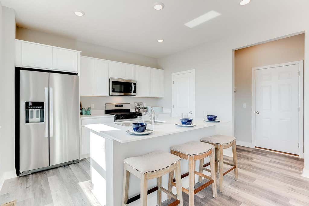 Photo of 1864 Shasta Drive, Shakopee, MN 55379 (MLS # 7134091)