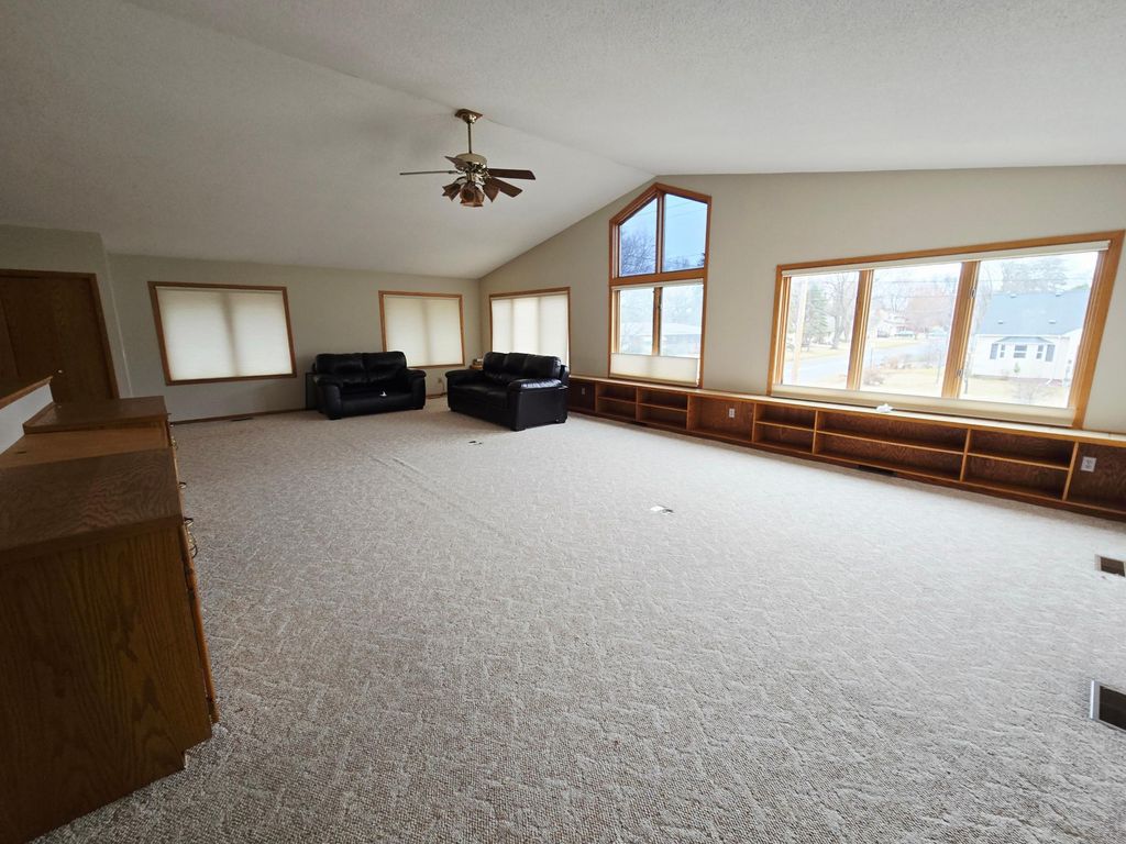 Photo of 2100 Wentworth Avenue, South Saint Paul, MN 55075 (MLS # 7036253)