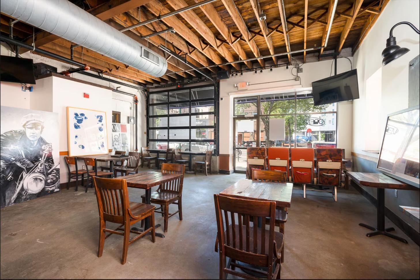 2933 Lyndale Avenue S