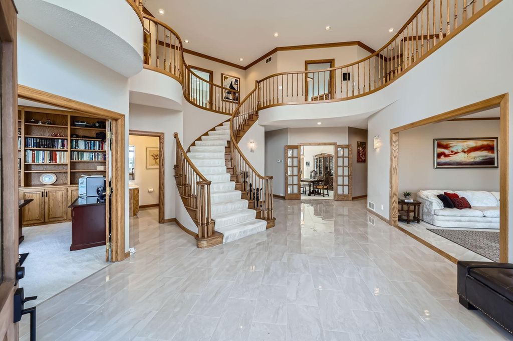 Photo of 4 W Bay Lane, North Oaks, MN 55127 (MLS # 7019184)