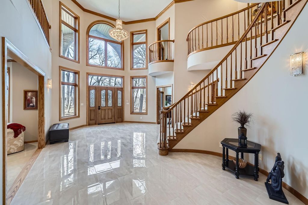 Photo of 4 W Bay Lane, North Oaks, MN 55127 (MLS # 7019184)