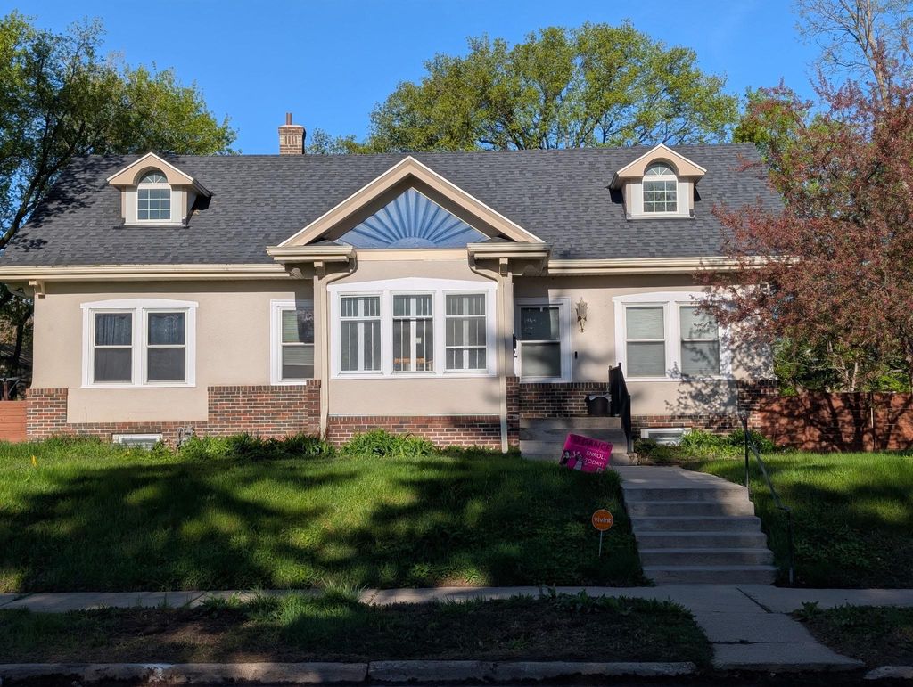 Photo of 903 Logan Avenue N, Minneapolis, MN 55411 (MLS # 7065519)