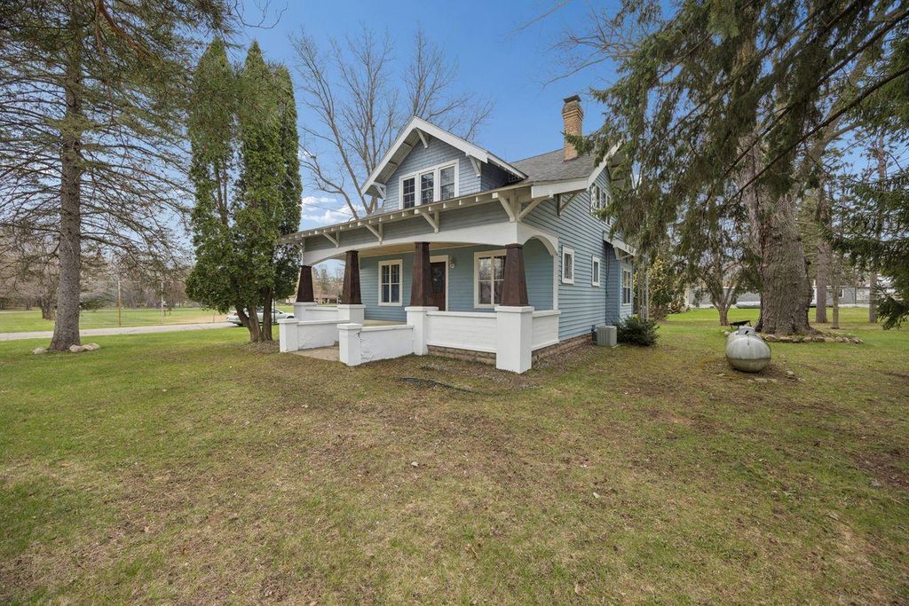 Photo of 114 E Elm Avenue, Upsala, MN 56384 (MLS # 7025300)