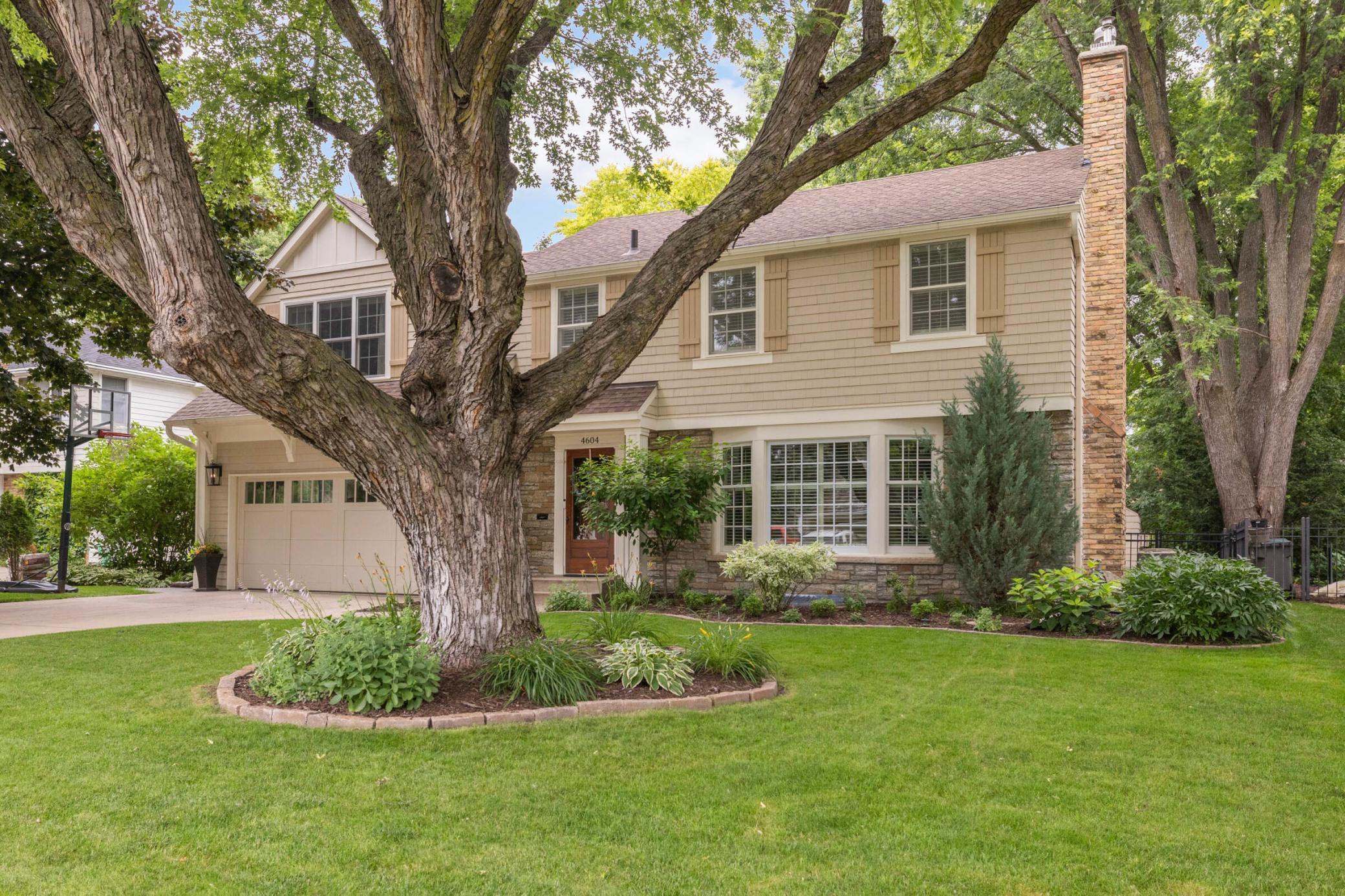 4604 Oak Drive