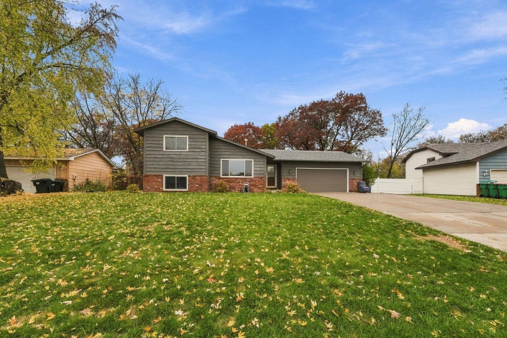 Photo of 1283 108th Avenue NW, Coon Rapids, MN 55433 (MLS # 7151288)