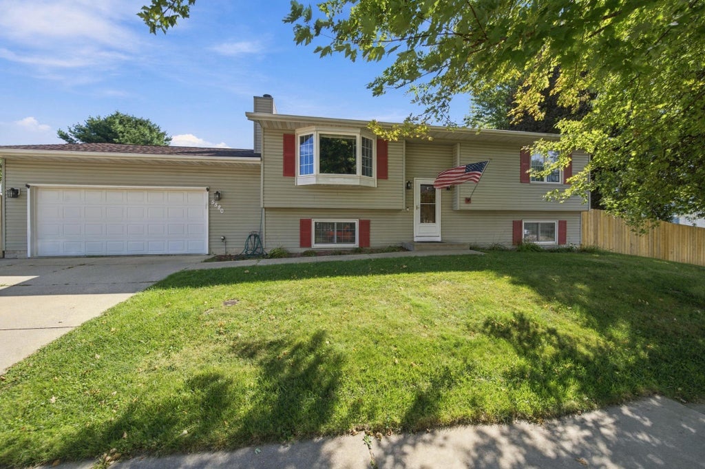 Photo of 5520 23rd Avenue NW, Rochester, MN 55901 (MLS # 7107803)