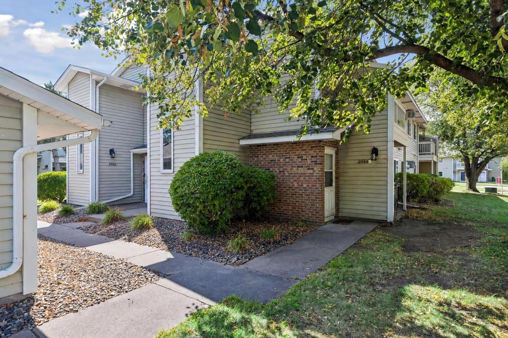 Photo of 2466 Cobble Hill Alcove #A, Woodbury, MN 55125 (MLS # 7152753)