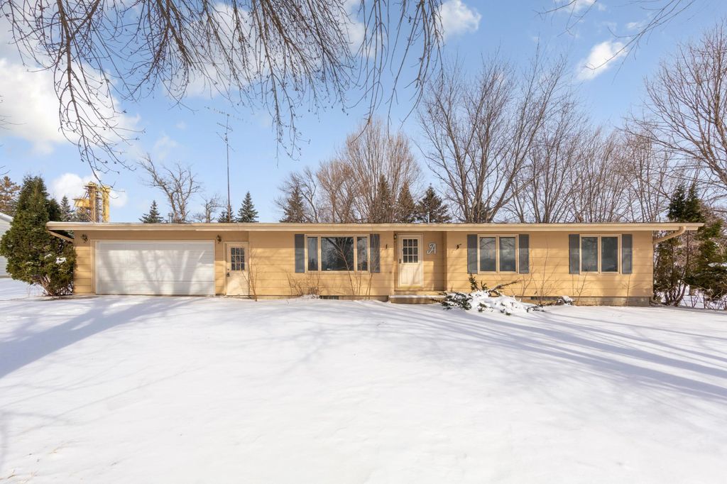 Photo of 821 North Street, Stewart, MN 55385 (MLS # 7024971)