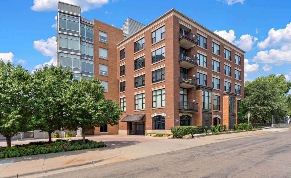 Photo of 150 2nd Street NE #B604, Minneapolis, MN 55413 (MLS # 7124583)