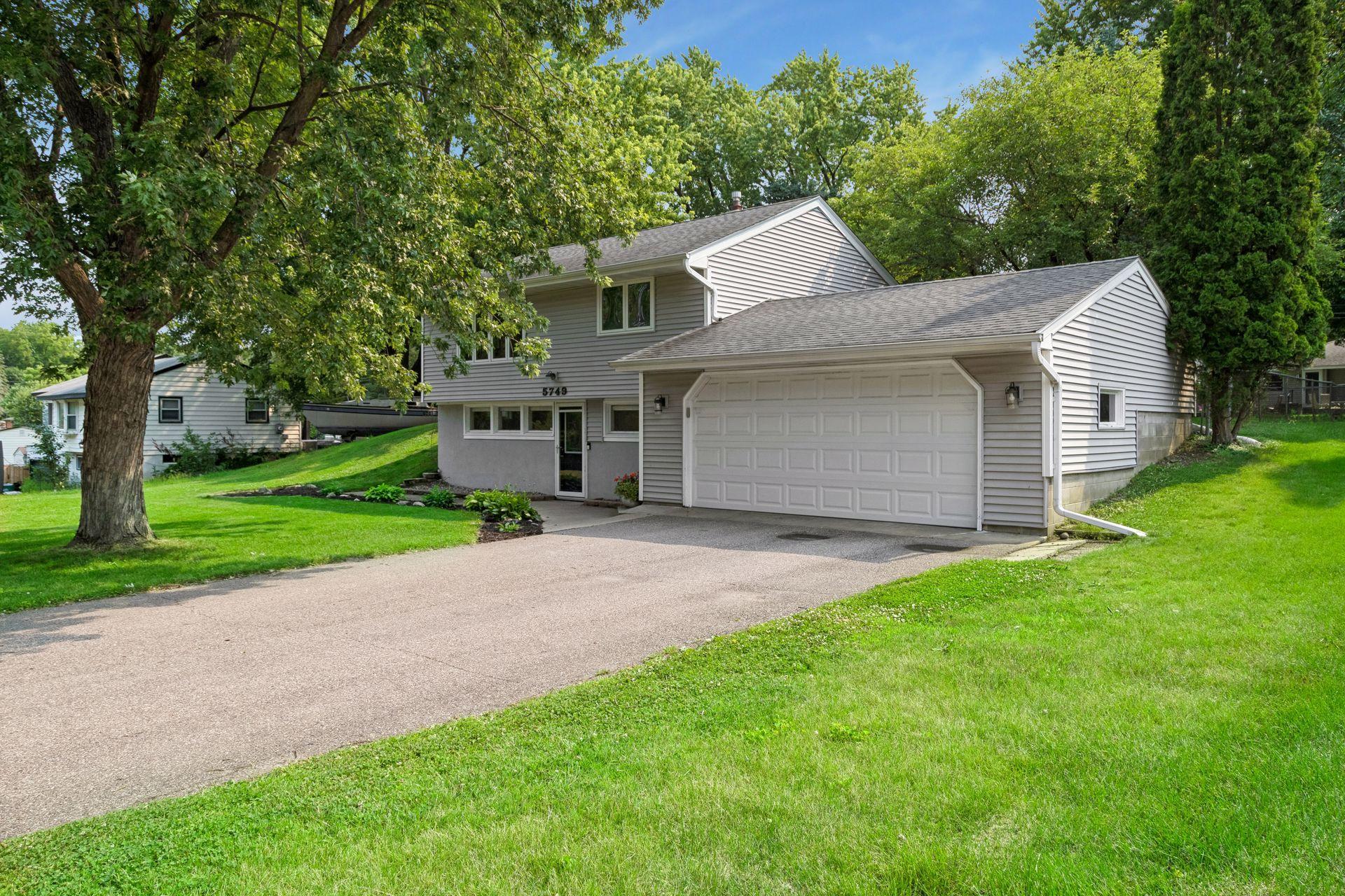 5749 W Glen Moor Road