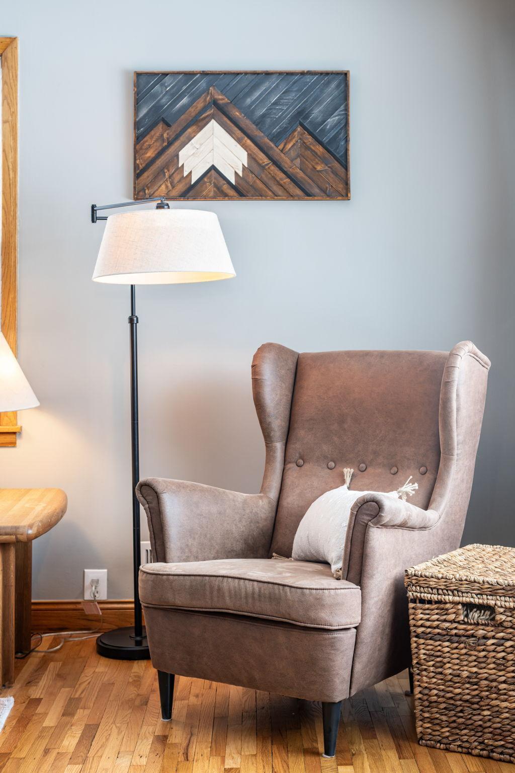 3722 Hayes Street NE