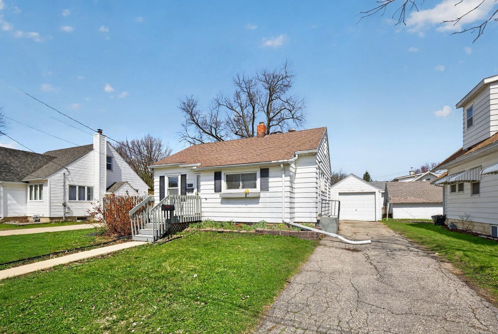 Photo of 1431 1st Street SE, Rochester, MN 55904 (MLS # 7147764)