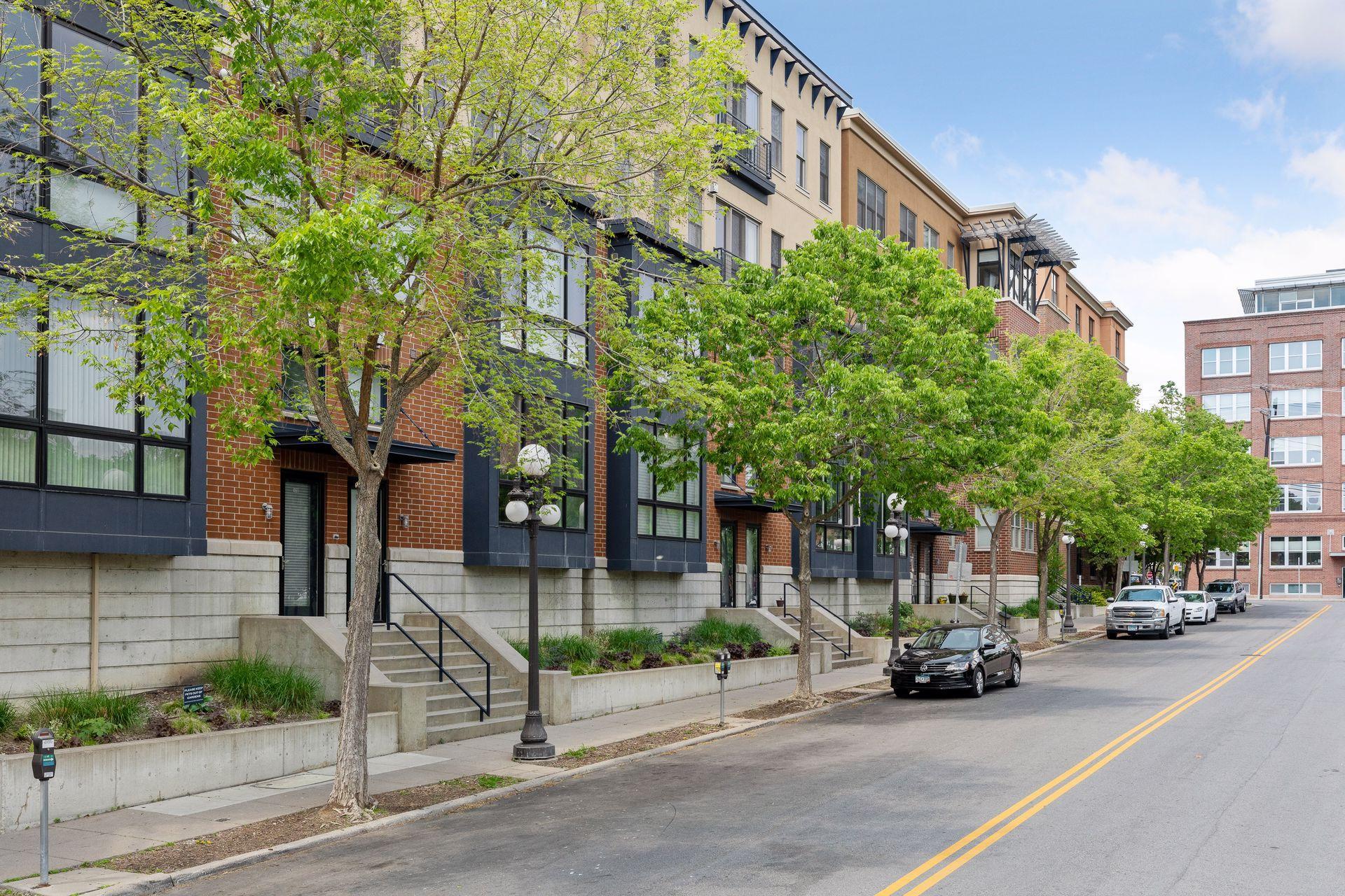 209 8th Street E 109