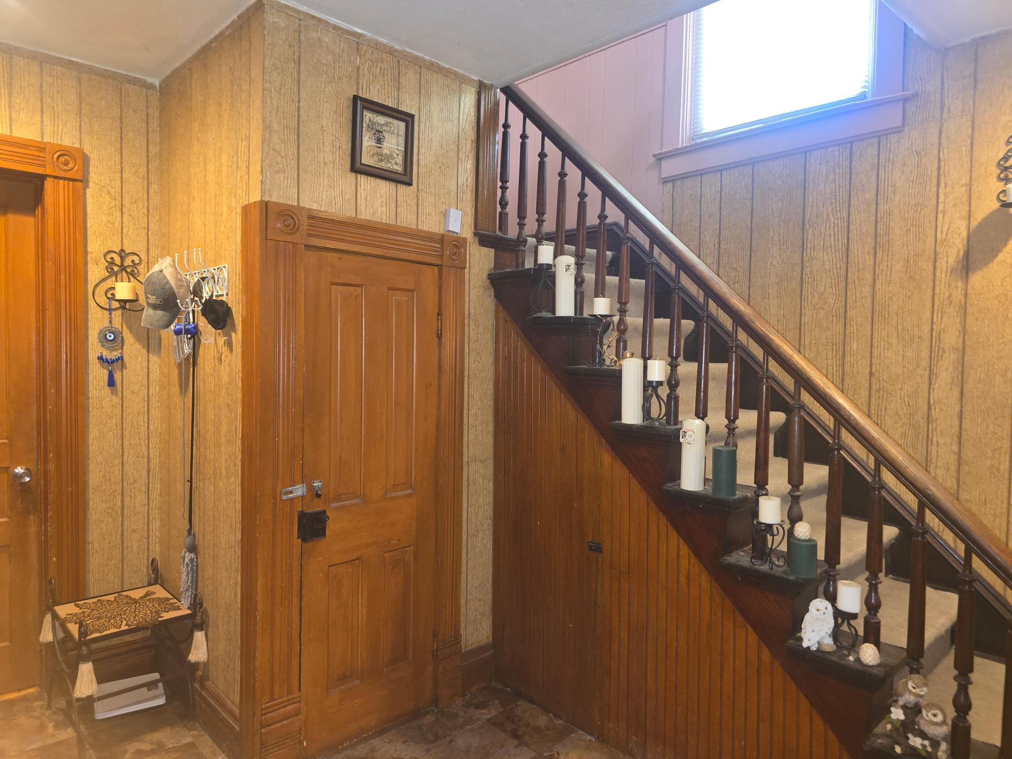 516 11th Street N - Photo 3