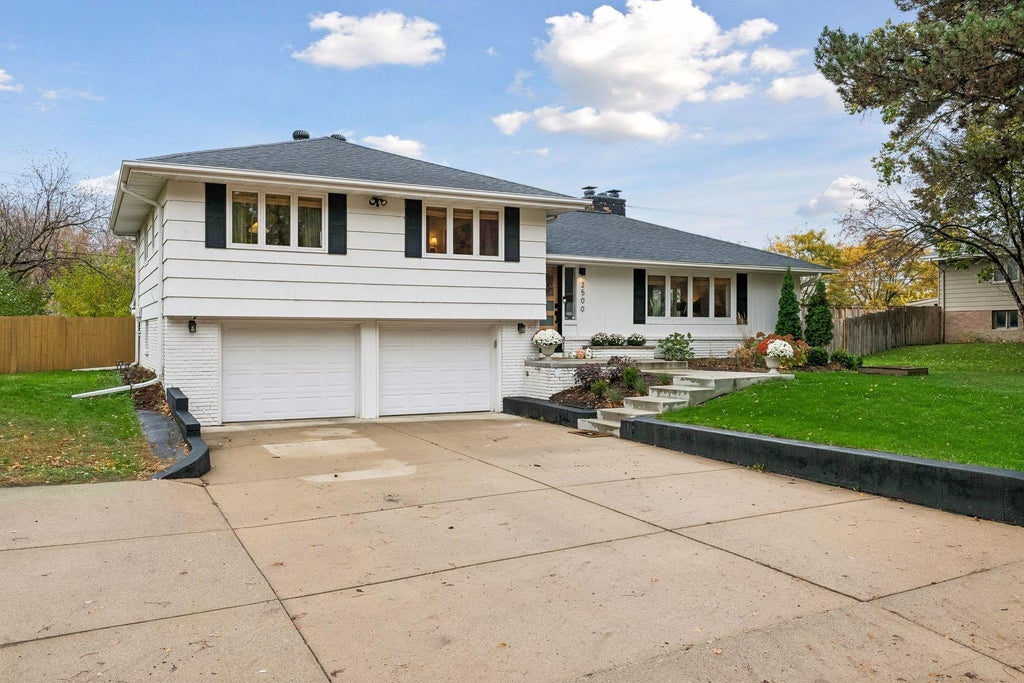 Photo of 2500 Winfield Avenue, Golden Valley, MN 55422 (MLS # 7163655)