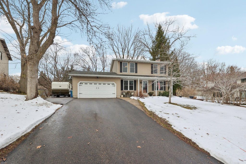 Photo of 12325 49th Avenue N, Plymouth, MN 55442 (MLS # 7021768)