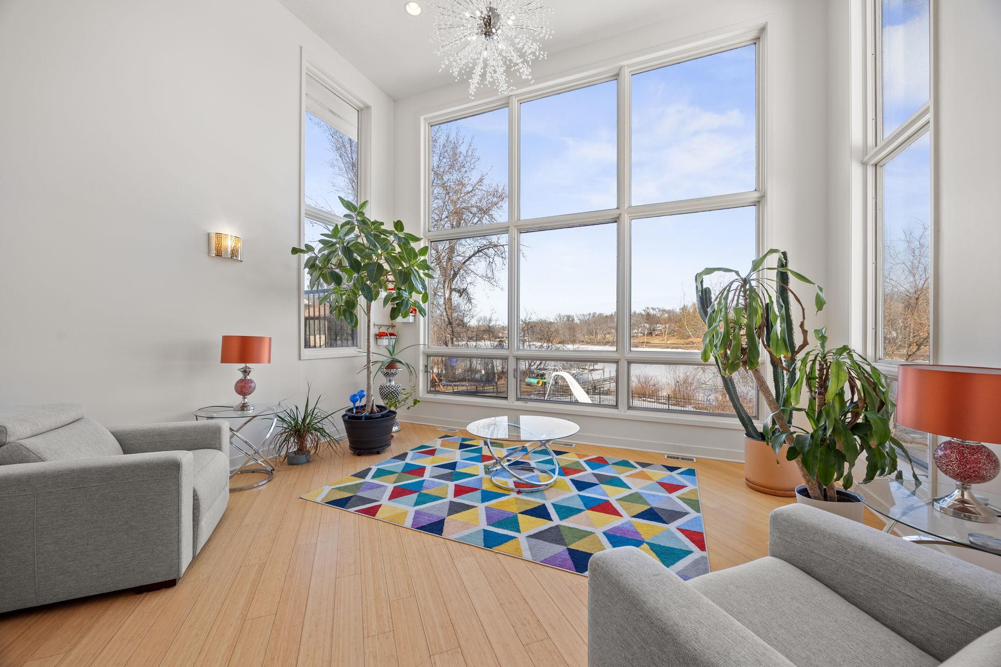 Little Canada, Minnesota, 55117, United States, 5 Bedrooms Bedrooms, ,4 BathroomsBathrooms,Residential,Active,2032077