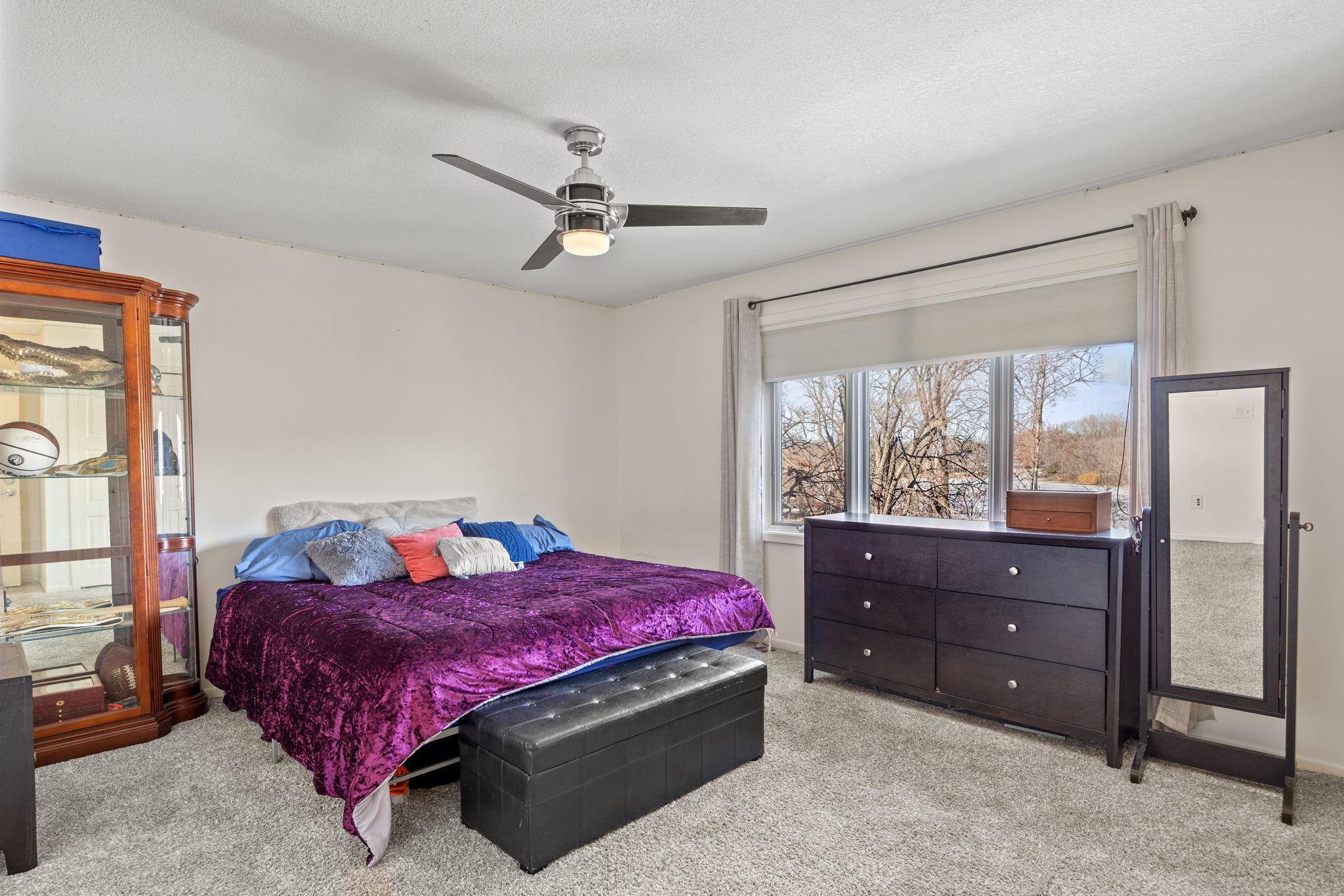 Little Canada, Minnesota, 55117, United States, 5 Bedrooms Bedrooms, ,4 BathroomsBathrooms,Residential,Active,2032077