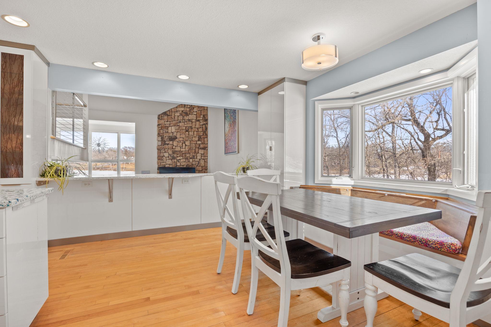 Little Canada, Minnesota, 55117, United States, 5 Bedrooms Bedrooms, ,4 BathroomsBathrooms,Residential,Active,2032077