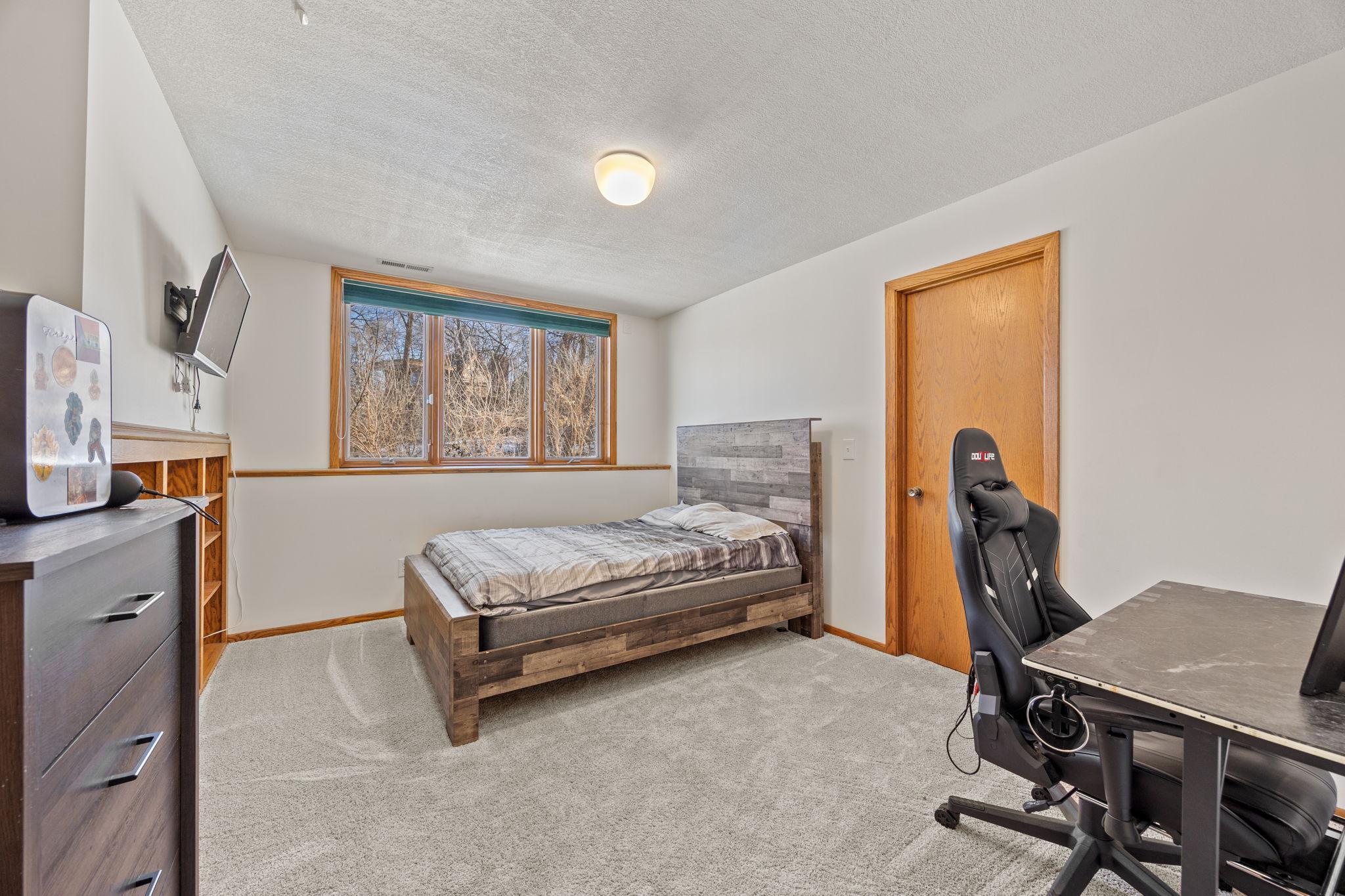 Little Canada, Minnesota, 55117, United States, 5 Bedrooms Bedrooms, ,4 BathroomsBathrooms,Residential,Active,2032077