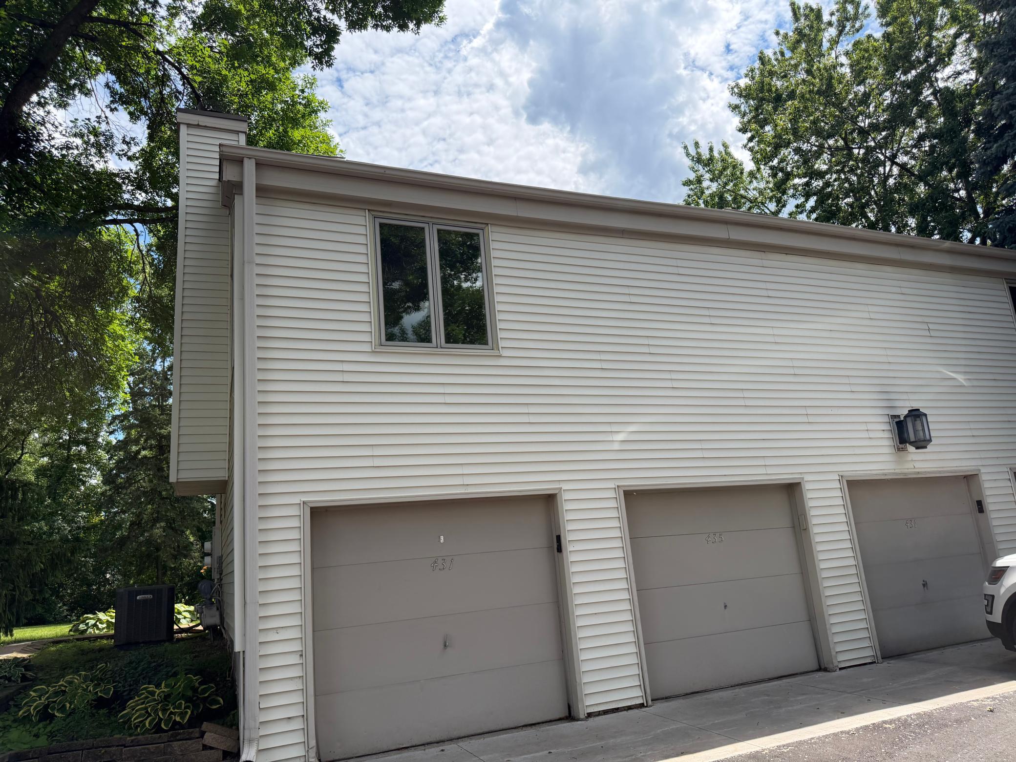 435 Fontaine Court
