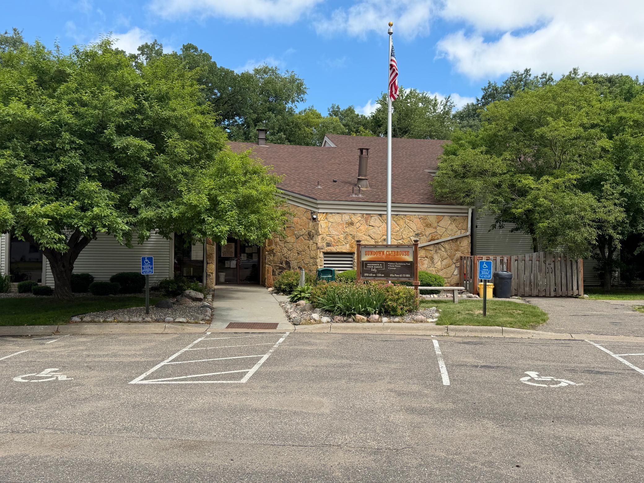 435 Fontaine Court