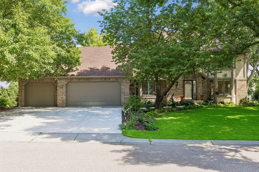 Photo of 14462 64th Avenue N, Maple Grove, MN 55311 (MLS # 7108553)