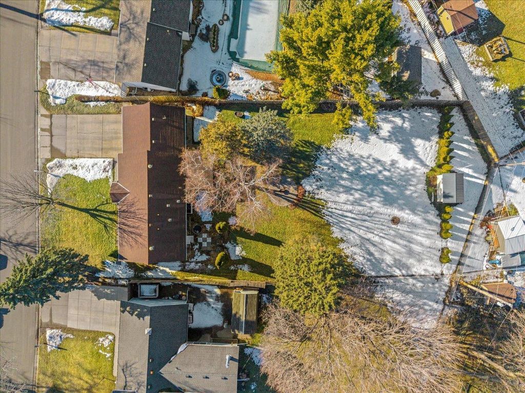 Photo of 8145 Henslowe Avenue S, Cottage Grove, MN 55016 (MLS # 7023046)