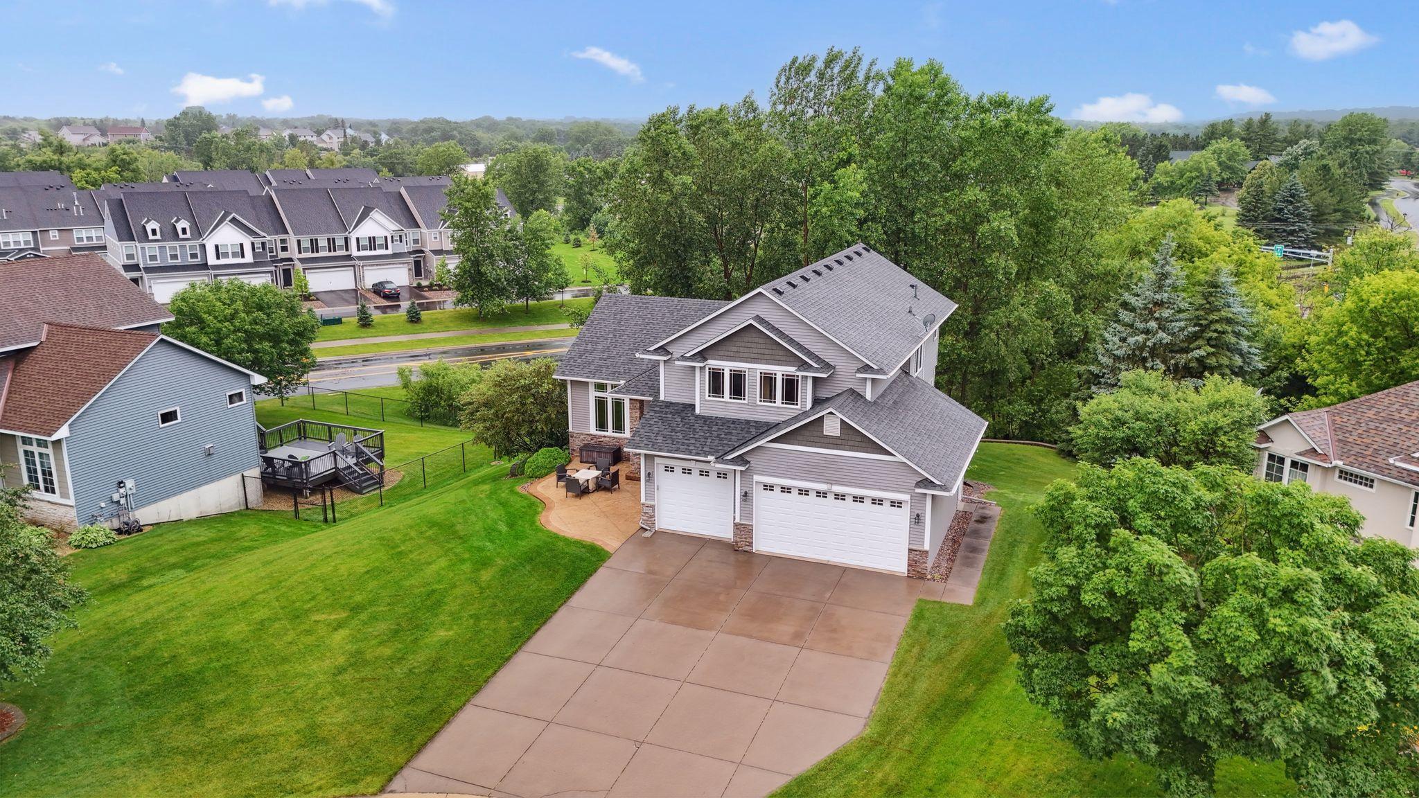 4829 Redpoll Court